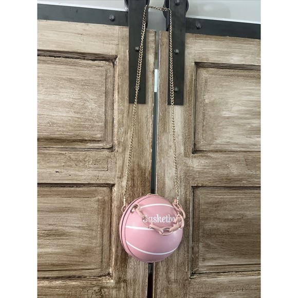 Pink Cute Basketball Shaped Cross BodyBag  carry bag  and removable chain - Picture 4 of 6